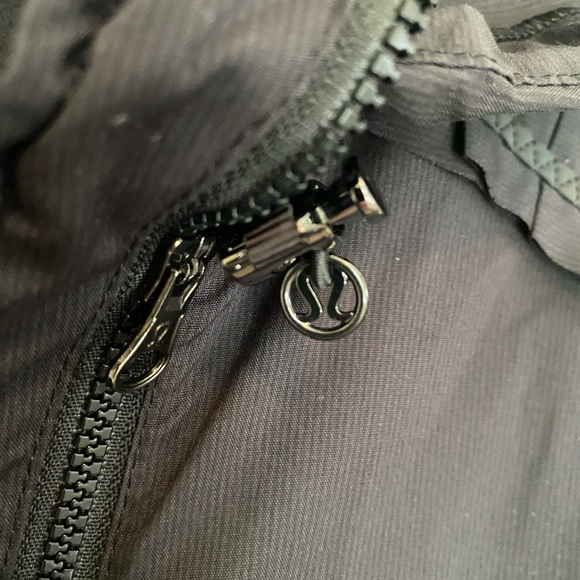 Lululemon Running Jacket - Picture 5 of 9